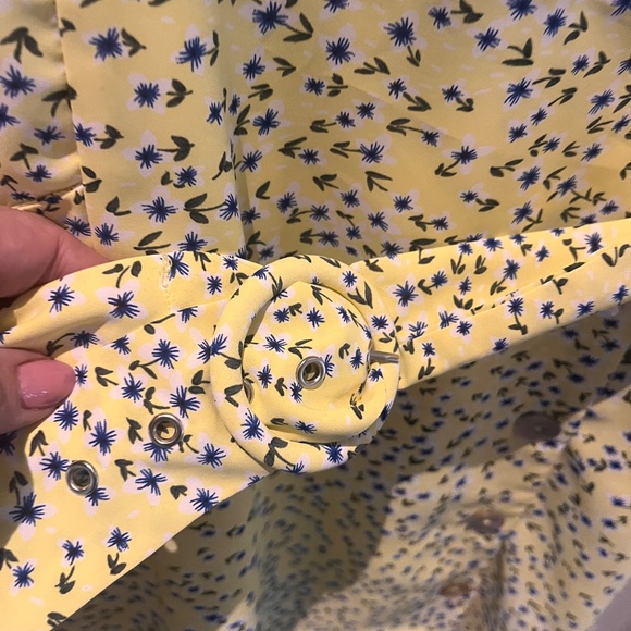 Yellow floral mini dress - Picture 14 of 14